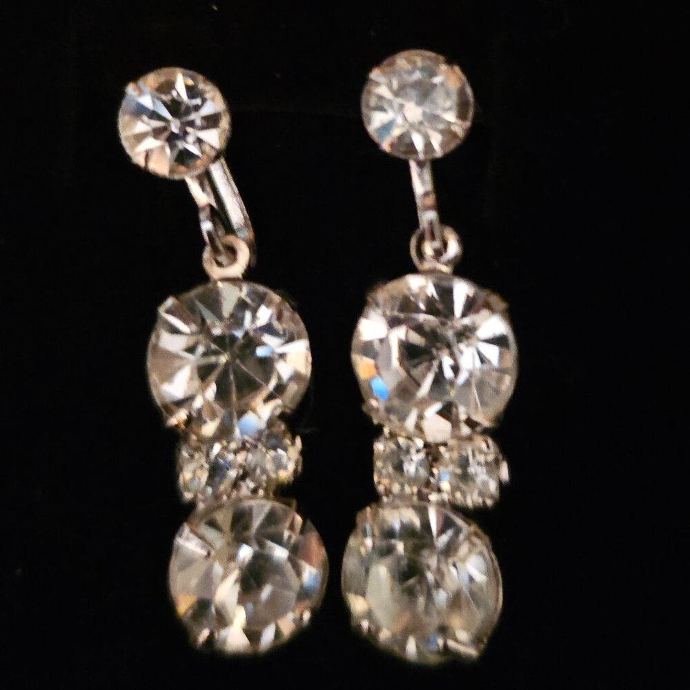 ART DECO  STYLE VINTAGE 5 STONE RHINESTONE DROP EARRINGS with SCREW BACK CLOSURE